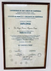 Diploma en medicina legal